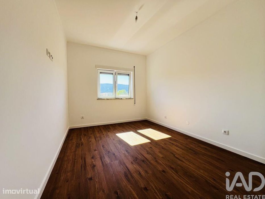 Apartamento T2 em Miranda do Corvo de 84 m2