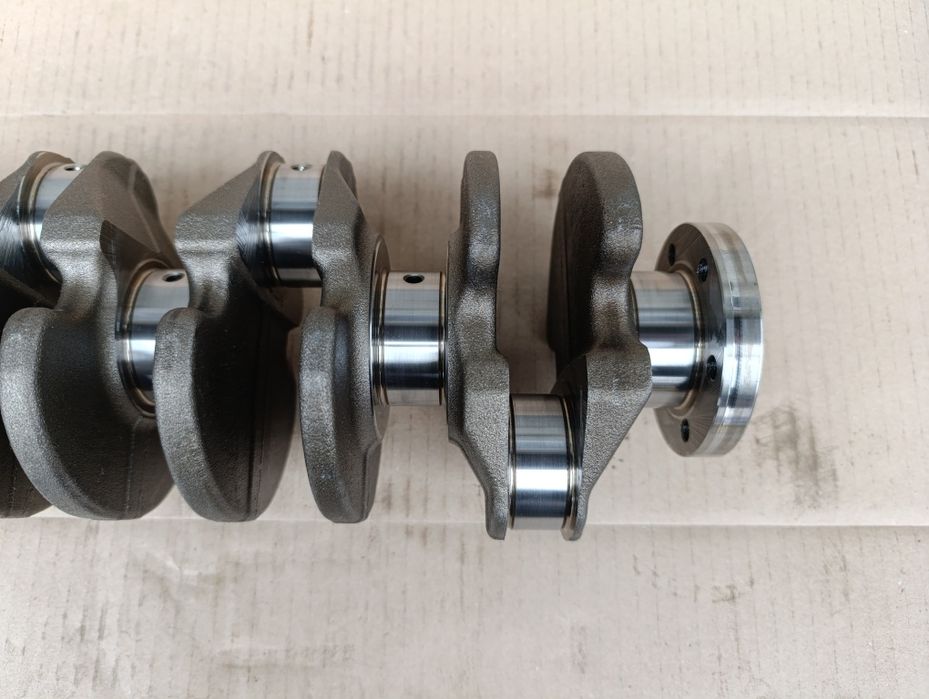 Колінвал коленвал 1.6 HDI 307 5008 207 Berlingo c4 c5 expert