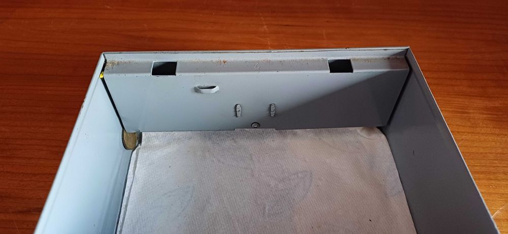 Cofre metálico sem chave