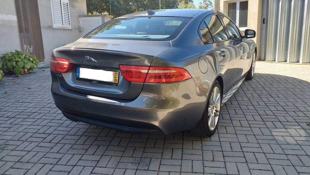 Jaguar XE 2.0 D R-Sport Aut. | 2015 | 163.550 km | 12.800€ — photo 3