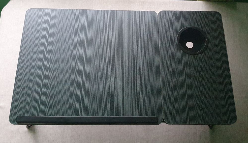 Столик, підставка для ноутбука