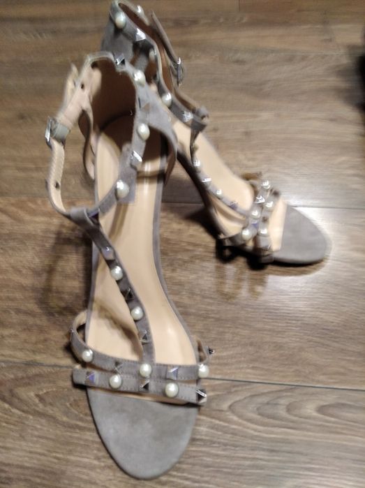 Buty Primark rozmiar UK 8 euro 42