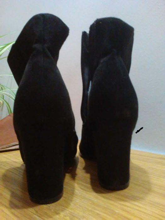 buty botki wiosenne F&F na słupku roz. 39