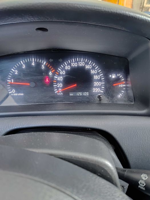 Toyota Corolla kombi E12  diesel 1,4