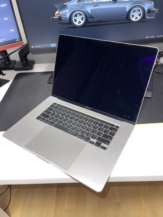 MacBook Pro 16inch, i9 64ОЗУ 2019