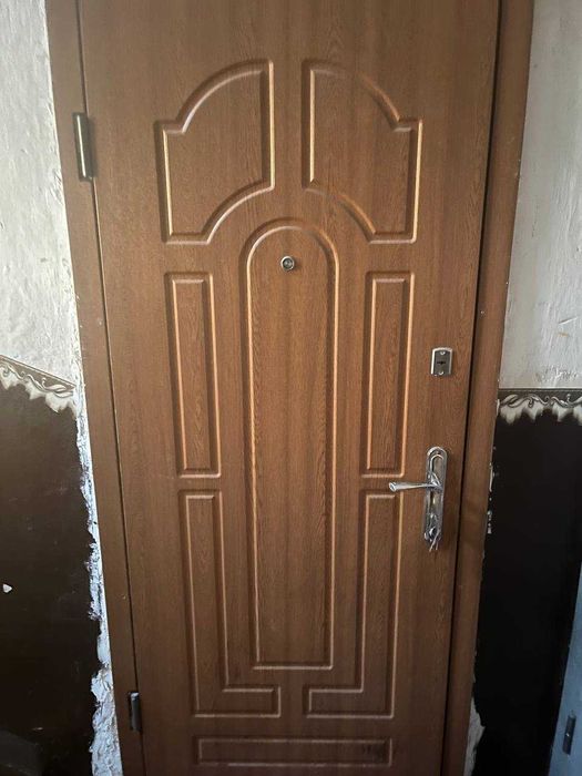 Терміново продам 3-х  кімнатну квартиру в с.Ватутіне