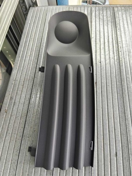 Grelha de Para-choques Frente - VW Transporter/Multivan Caravelle