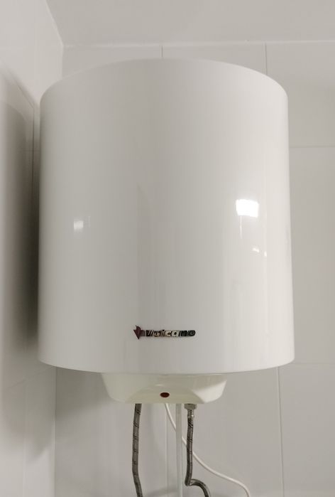 Termoacumulador Vulcano 50 litros
Veja SFF as medidas nas respectivas fotos.