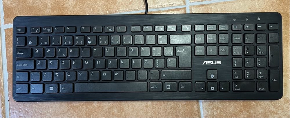 teclado da marca ASUS