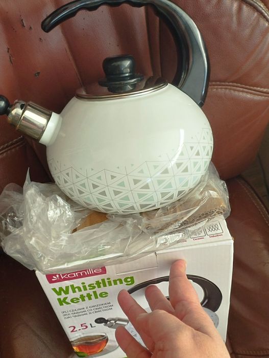 Чайнік емальований новий