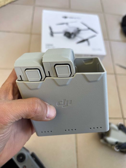 Drone DJI Mini 4 Pro Fly More Kit (Comando RC2)483768722177413123