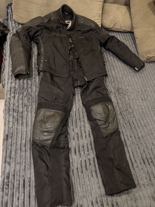 Продам мотоклстюм