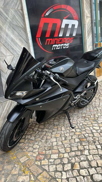 Mota Yamaha YZF R125