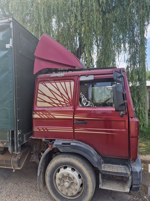 Продам спойлер і будку з гідро бортом