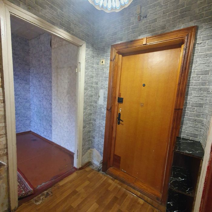 Продам 1-кімнатну квартиру Виставка / СВ