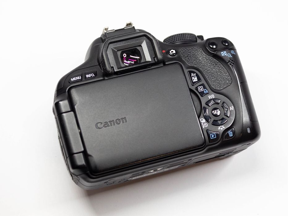 Canon EOS 600D + Canon 18-55mm