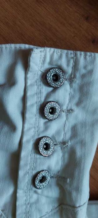 Biała kurtka jeansowa rozm. S