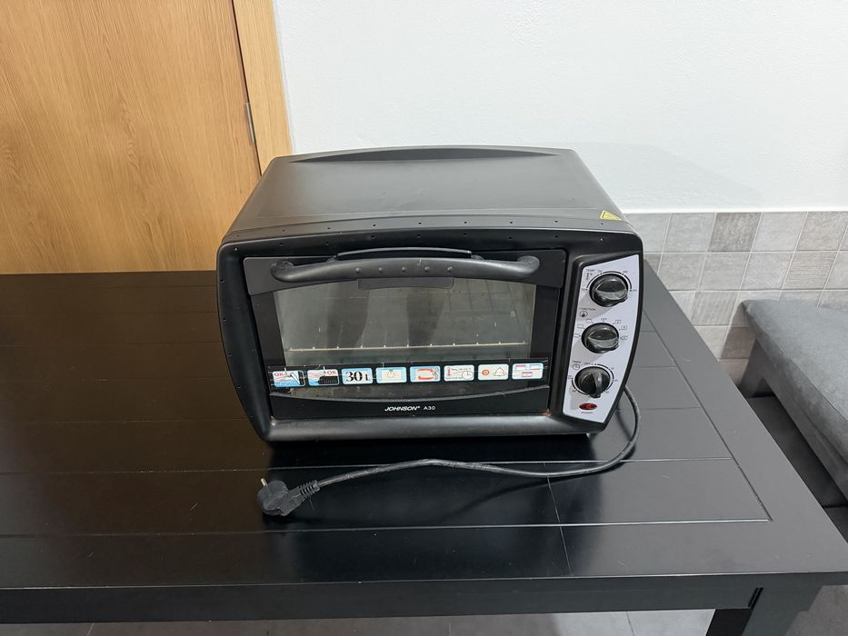 Mini Forno Elétrico Johnson A30 – Preto – 30 Litros