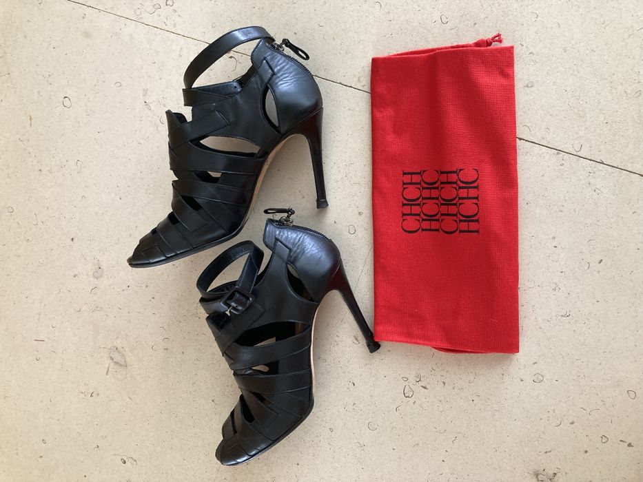 Carolina Herrera sapato alto em pele genuína