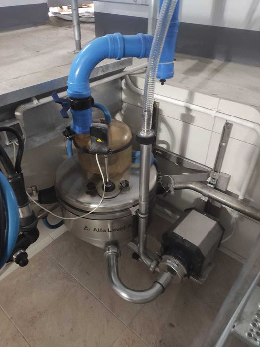 Hala udojowa,Dojarka De Laval , gwarancja