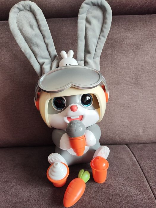 Smiki, Kosmiczny Królik, interaktywna zabawka muzyczna