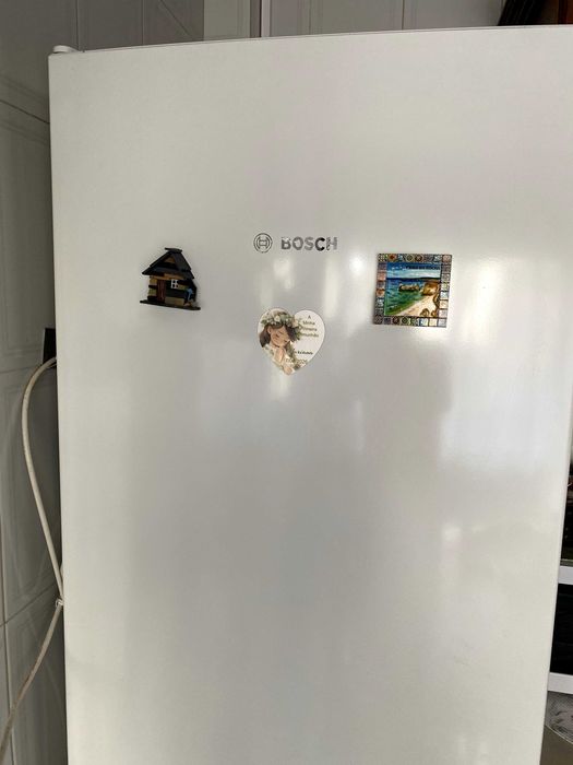 Frigorifico Bosch combinado como novo + Bengaleiro de entrada