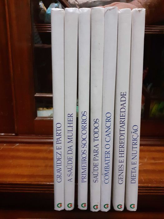 Biblioteca médica da família-Cruz Vermelha