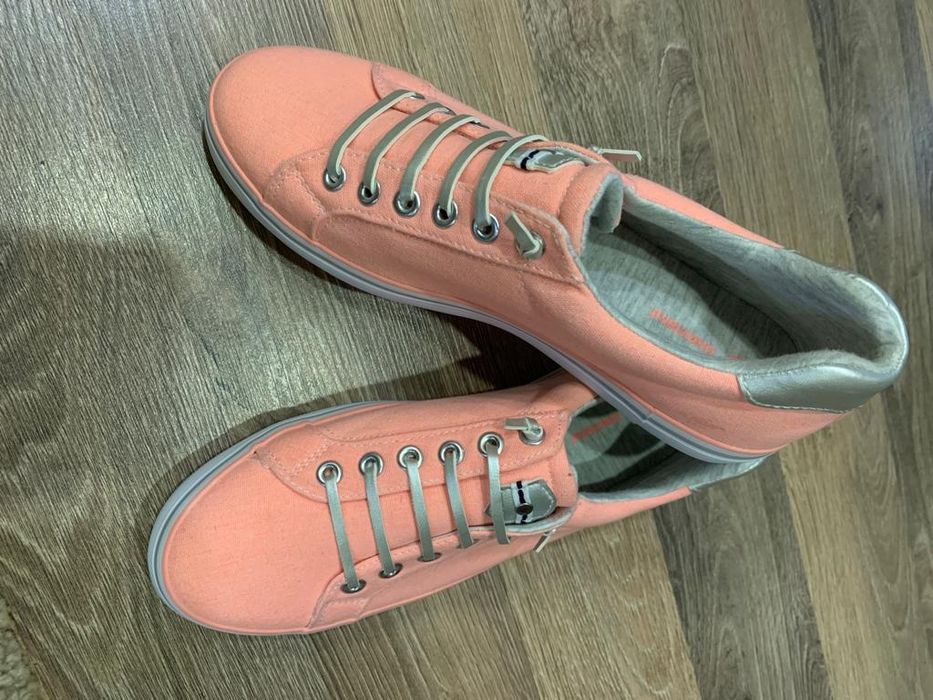 Жіночі кеди Graceland нові