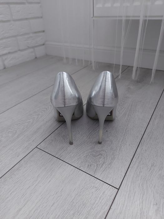 Buty na szpilce Szpilki srebrne 37 czółenka