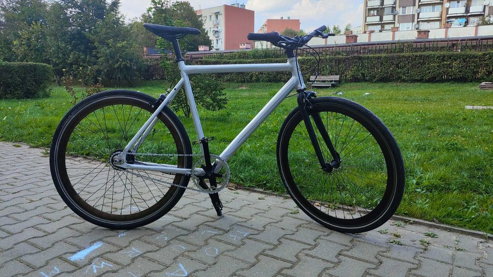Loca Bikes rozmiar 56 Silver Raw