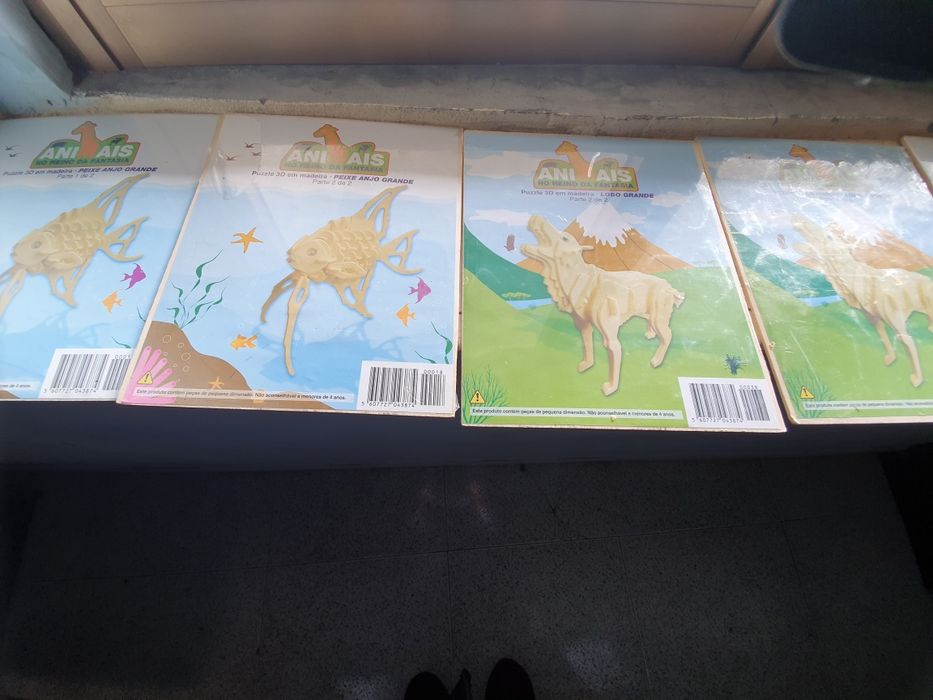 Puzzles e jogos criança