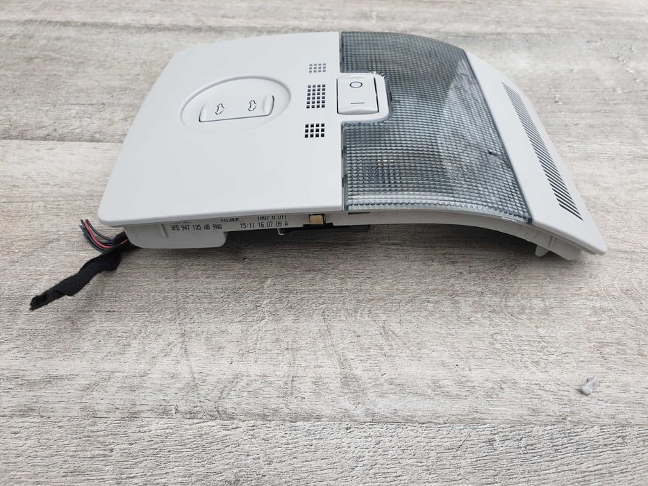 Audi A3 8P Lift Lampka podsufitki