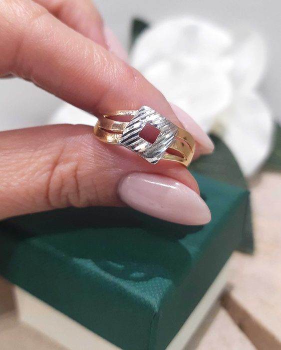 Złoty pierścionek p.585/2,14g