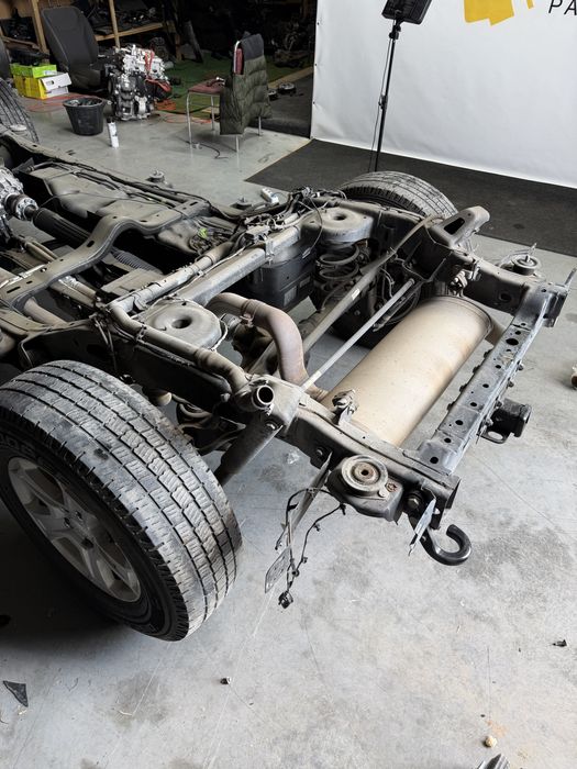 В розборі Jeep Wrangler JL 2018-2026 2.0 бензин.Рама, міст передній задній, ходова частина передня задня