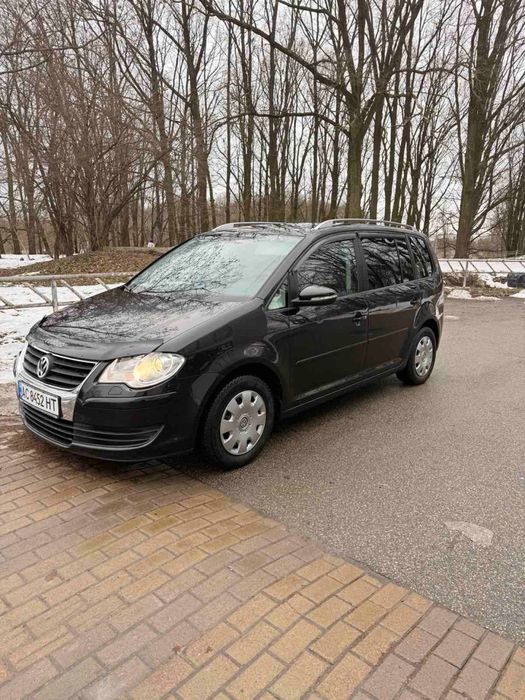 Продам Volkswagen Touran