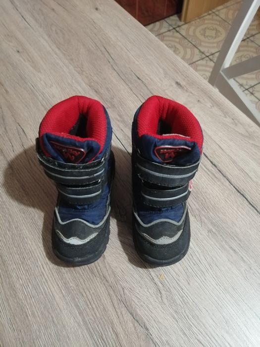 Buty zimowe chłopiece rozm 22