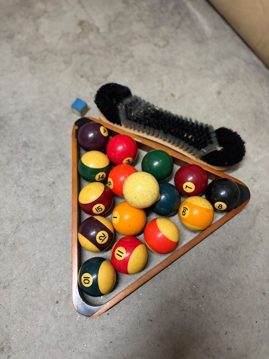 Vendo bolas de bilhar