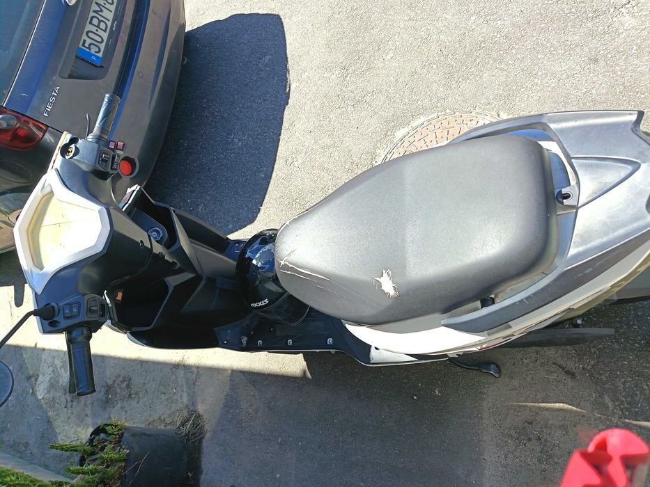 Scooter elétrica