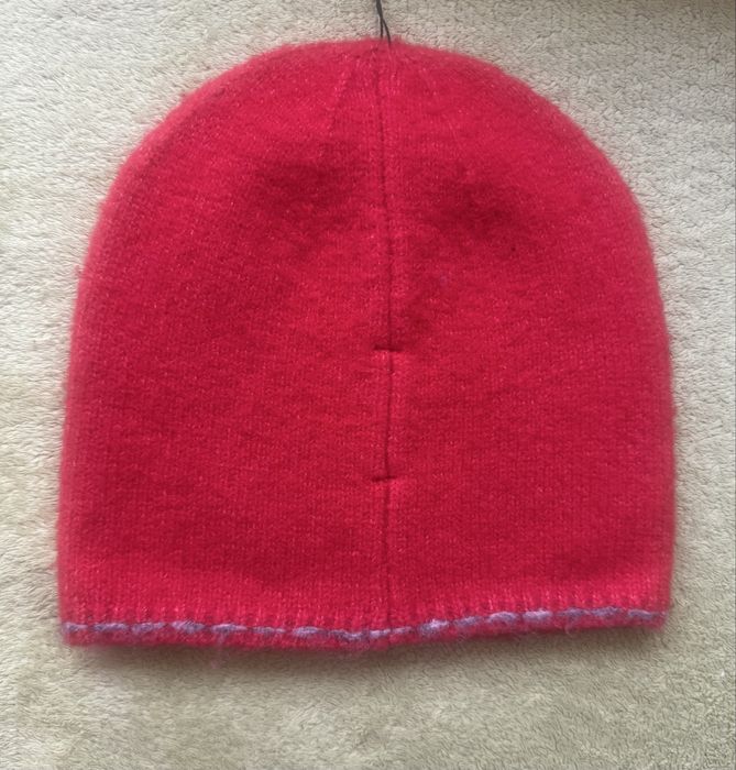 Czapka beanie z kwiatowym haftem ZARA