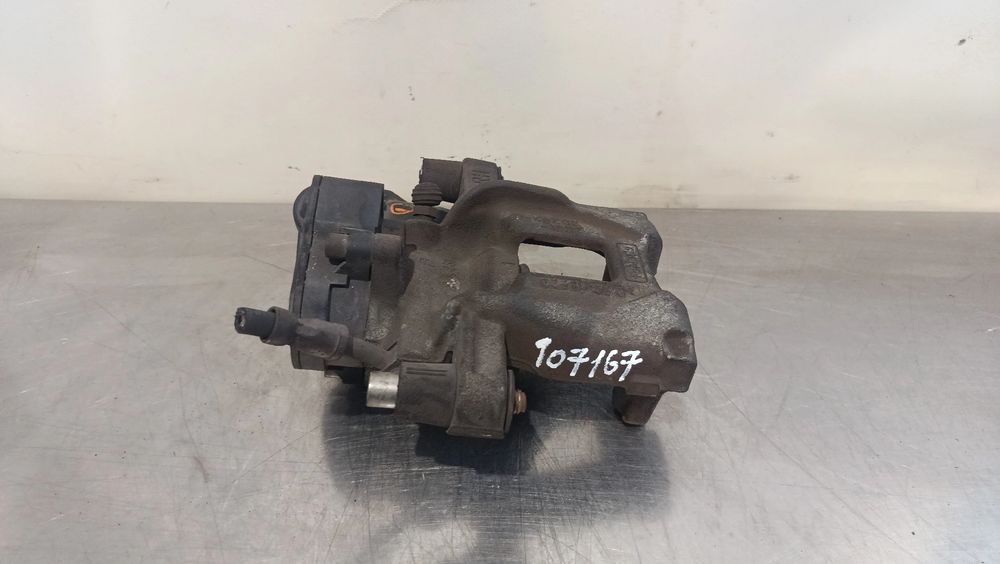 Pinça travão / maxila de travão trás direita FORD Focus IV