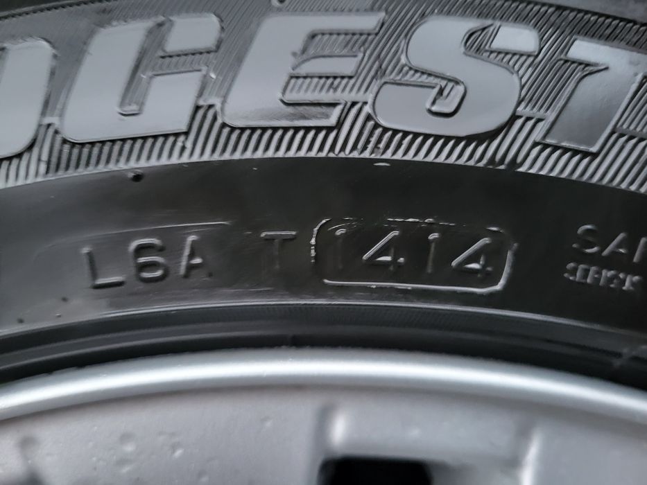 Oryginalne felgi aluminiowe BMW 16cali z oponami 205/55R16
