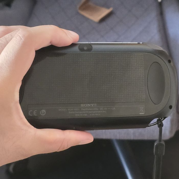 Playstation Vita 1003 OLED Desbloqueada