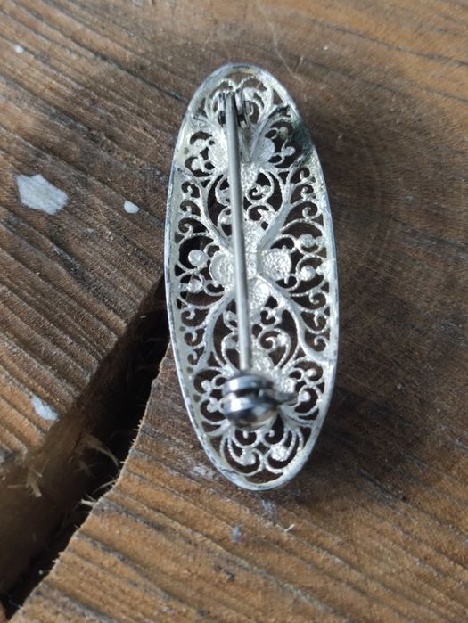 Stara srebrna filigranowa broszka.  Vintage