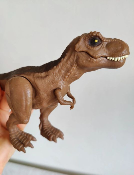 Figurka dinozaur Tyranozaur T- Rex tirex otwiera paszczę ryczy dźwięk