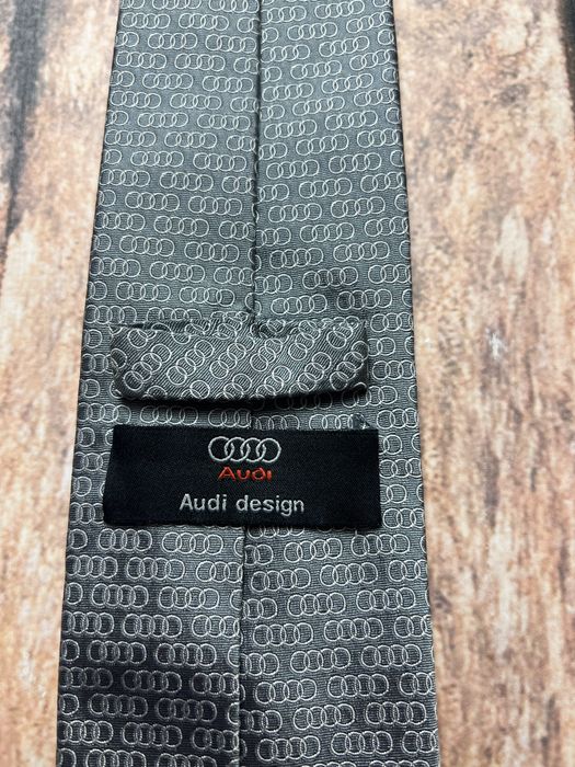 Krawat logowany Audi silk