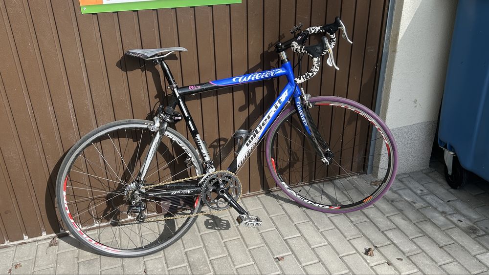 Wilier Triestina Izoard – lekki rower szosowy, gotowy do jazdy!