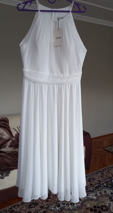 РозродажСвяткова біла сукня плат 42,40 38, шифон мережка атлас