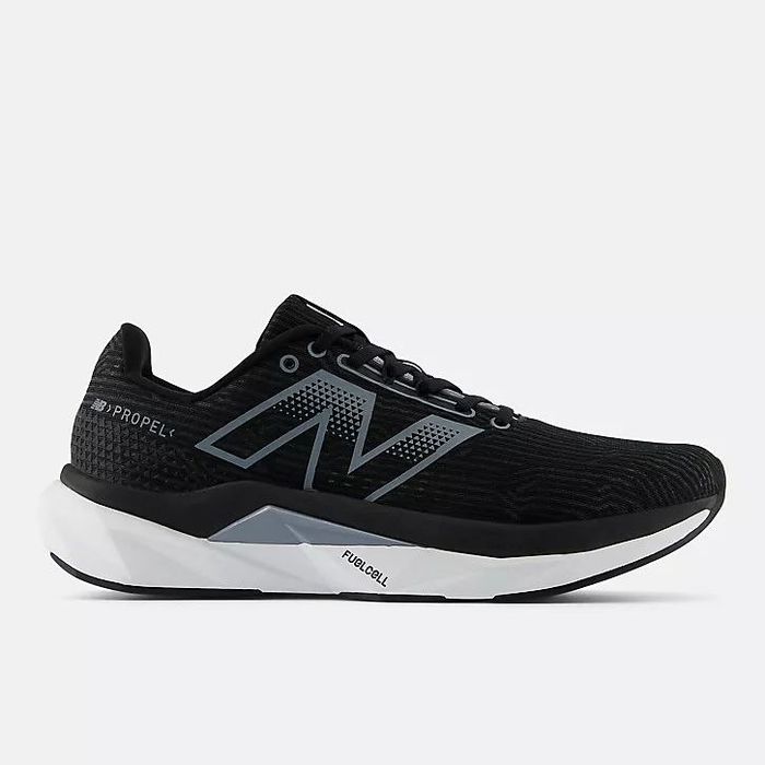 Оригінал! Р: 40.5; 46.5 Бігові кросівки New Balance Propel V5