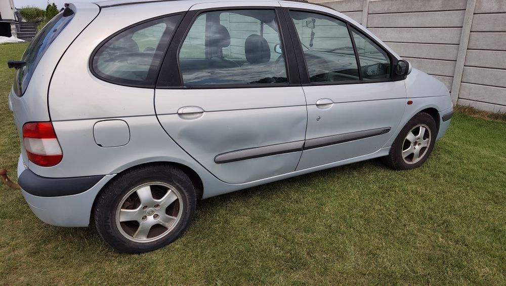 Renault Scenic..