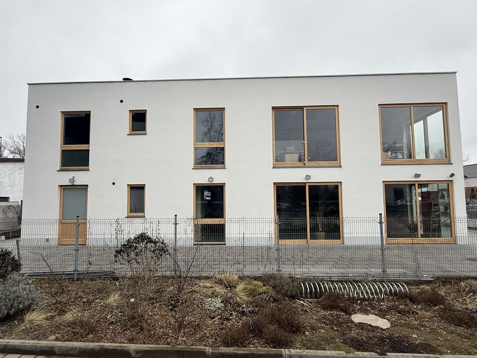 Hala usługowo magazynowa 1070 m2, świetna lokalizacja OLIMPIA PORT